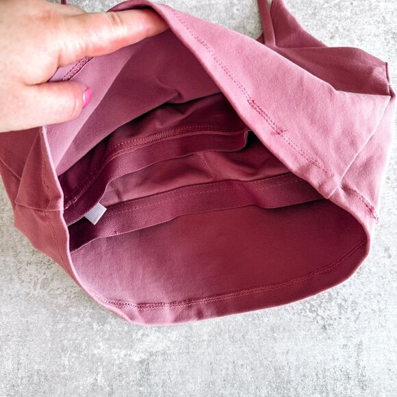 Boutique Pink Cropped Spaghetti Strap Workout Top Size Small - Picture 3 of 6